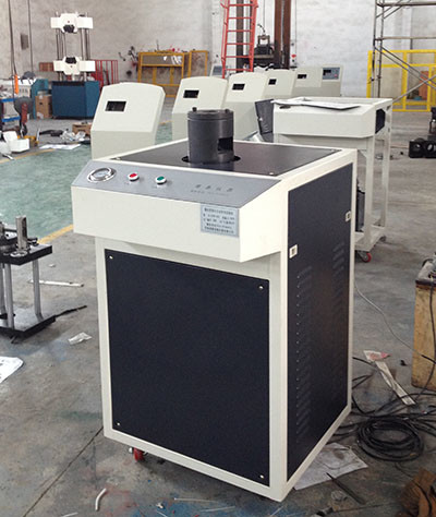 Һ����(sh��)�@ʽ��ͻԇ�(y��n)�C(j��)